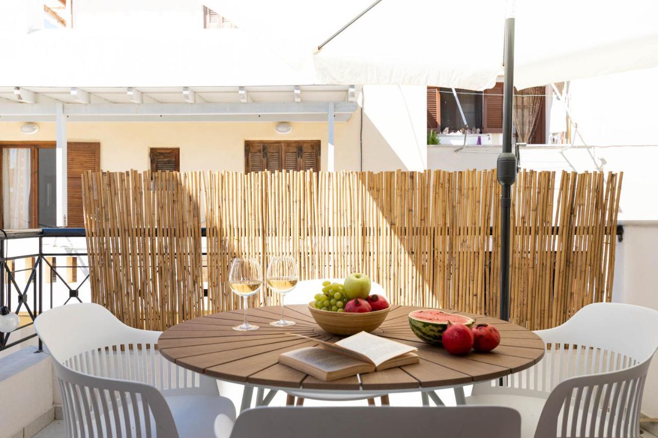 Pure Naxos - Central Complete Apartment Naxos City Extérieur photo